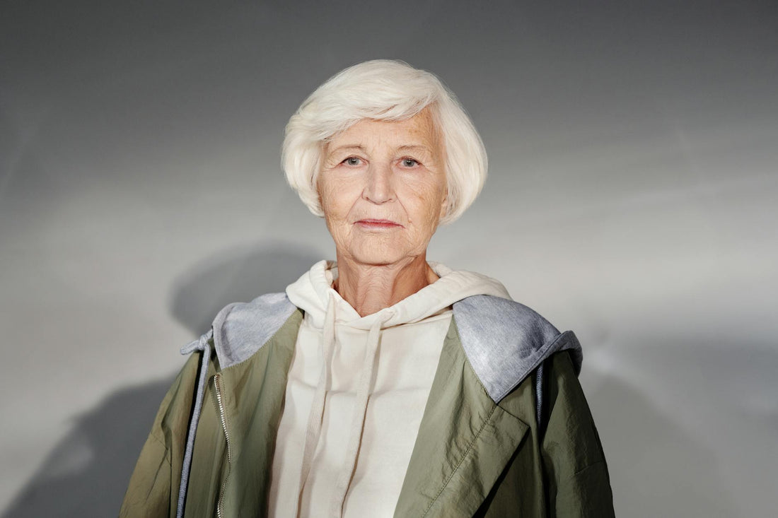 Best Colors to Wear With Grey Hair: A No-Overthinking Guide