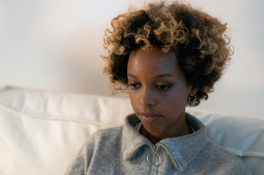 Grey Hair Growth Tips: How to Grow Out Your Natural Colour Faster