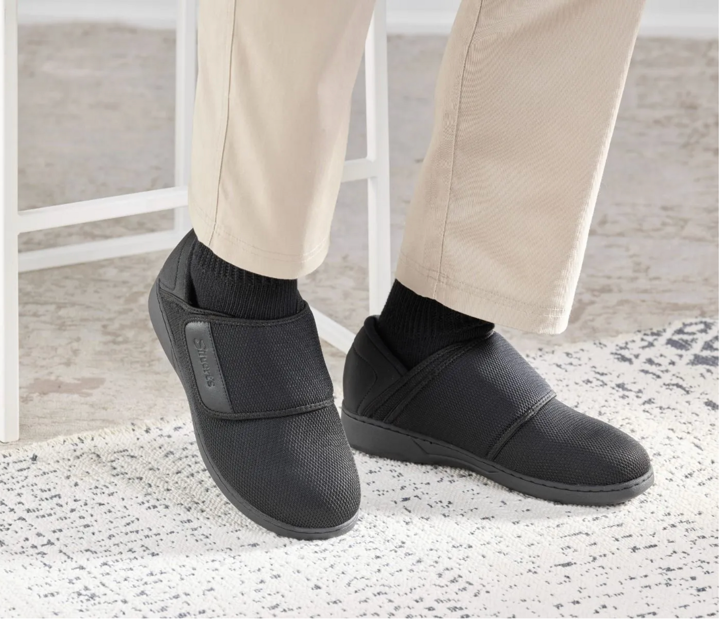Men's Easy to Put on Shoes for Seniors | Art in Aging